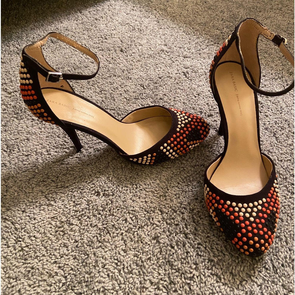 Zara studded home